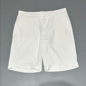 Walter Hagen White Golf Shorts (Men 32” Waist) (10”)